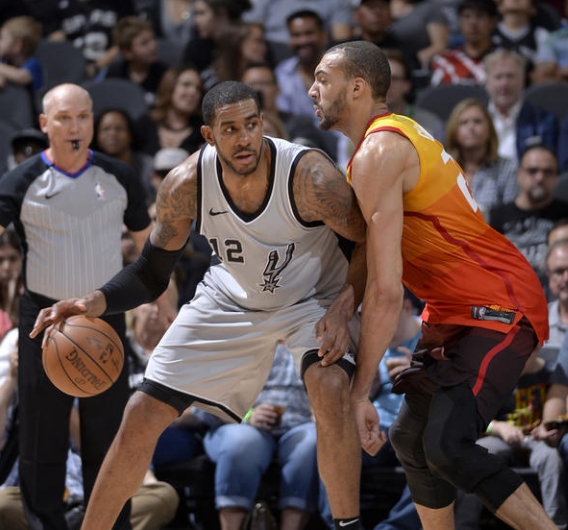 老当益壮，莫德里奇当选米兰10月最佳球员（老骥伏枥，莫德里奇荣膺米兰10月最佳球员）