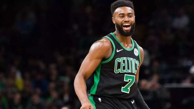 火箭哈登连续三场得分30+（哈登为火箭连砍三场30+）