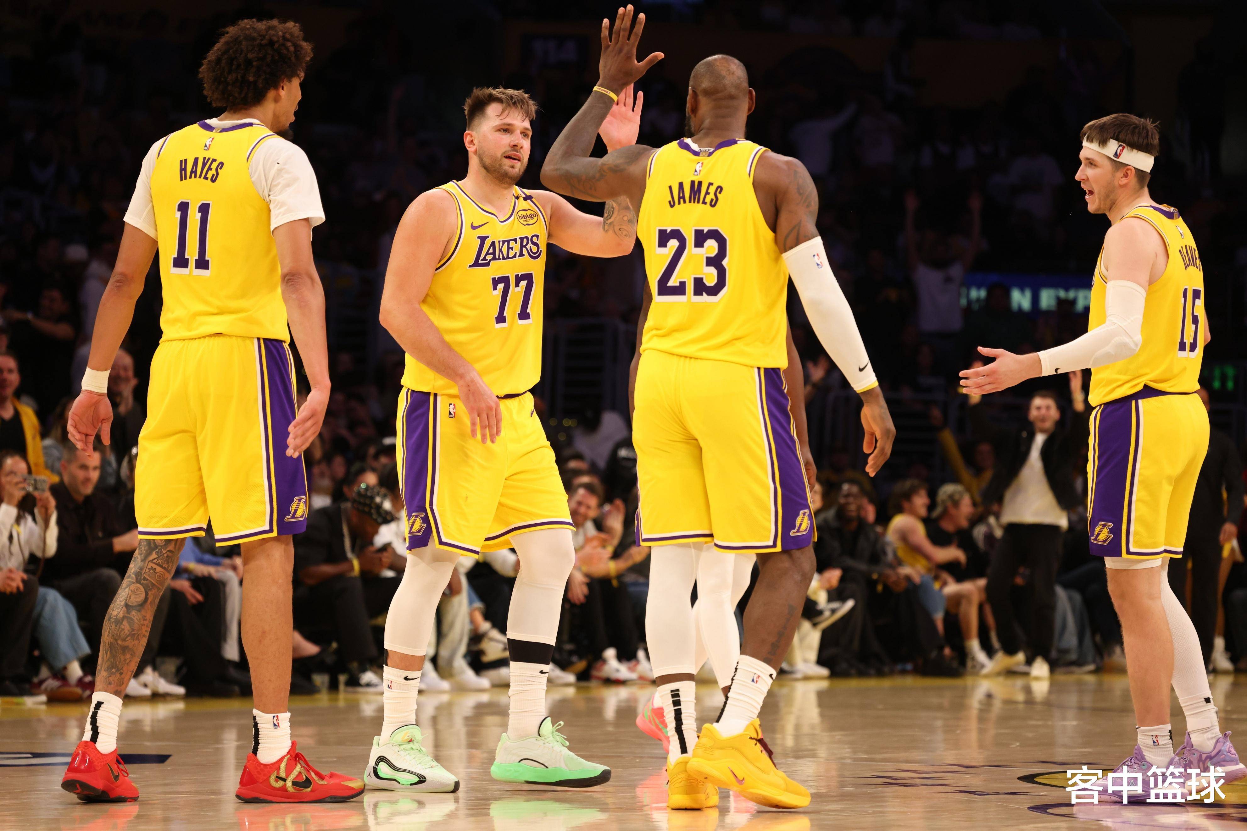 动漫展示欧冠新一轮第一比赛日的结果：（欧冠新一轮首日赛果动画速览）