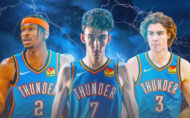 王燊超同款，官方推出直升机游览服务，10分钟行程每人1680元（官方推出直升机观光：10分钟行程每人1680元，王燊超同款体验）