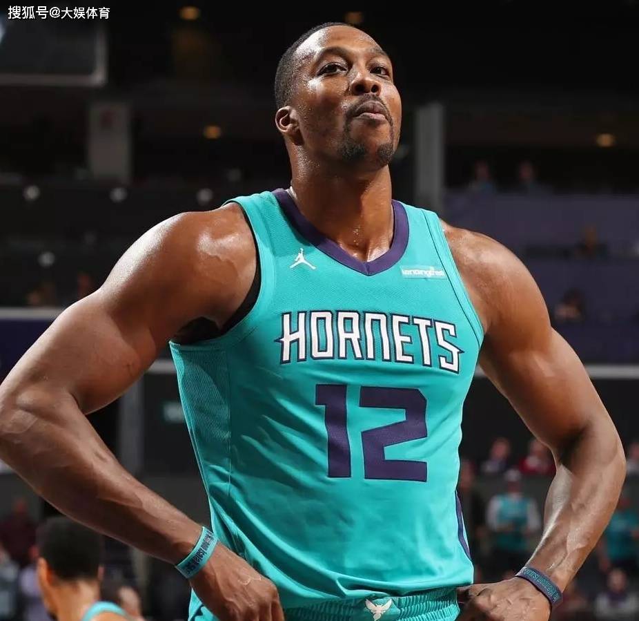 美媒：无论詹姆斯是否退役，这都将是他在湖人的最后一个赛季（美媒：无关退役与否，詹姆斯这一季是湖人生涯终章）