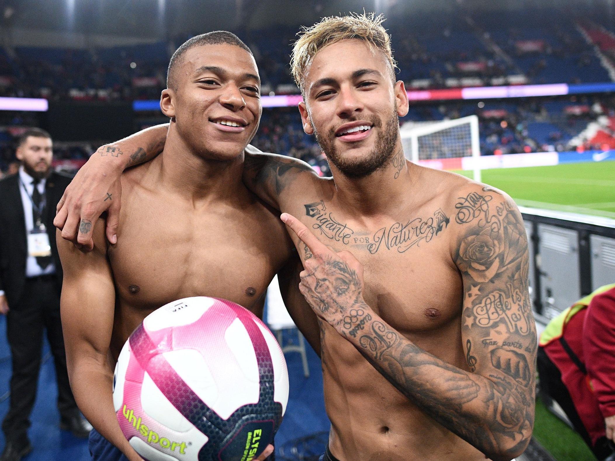 曼城瓜帅战术调整成功击败托特纳姆（瓜迪奥拉变阵奏效 曼城力克热刺）