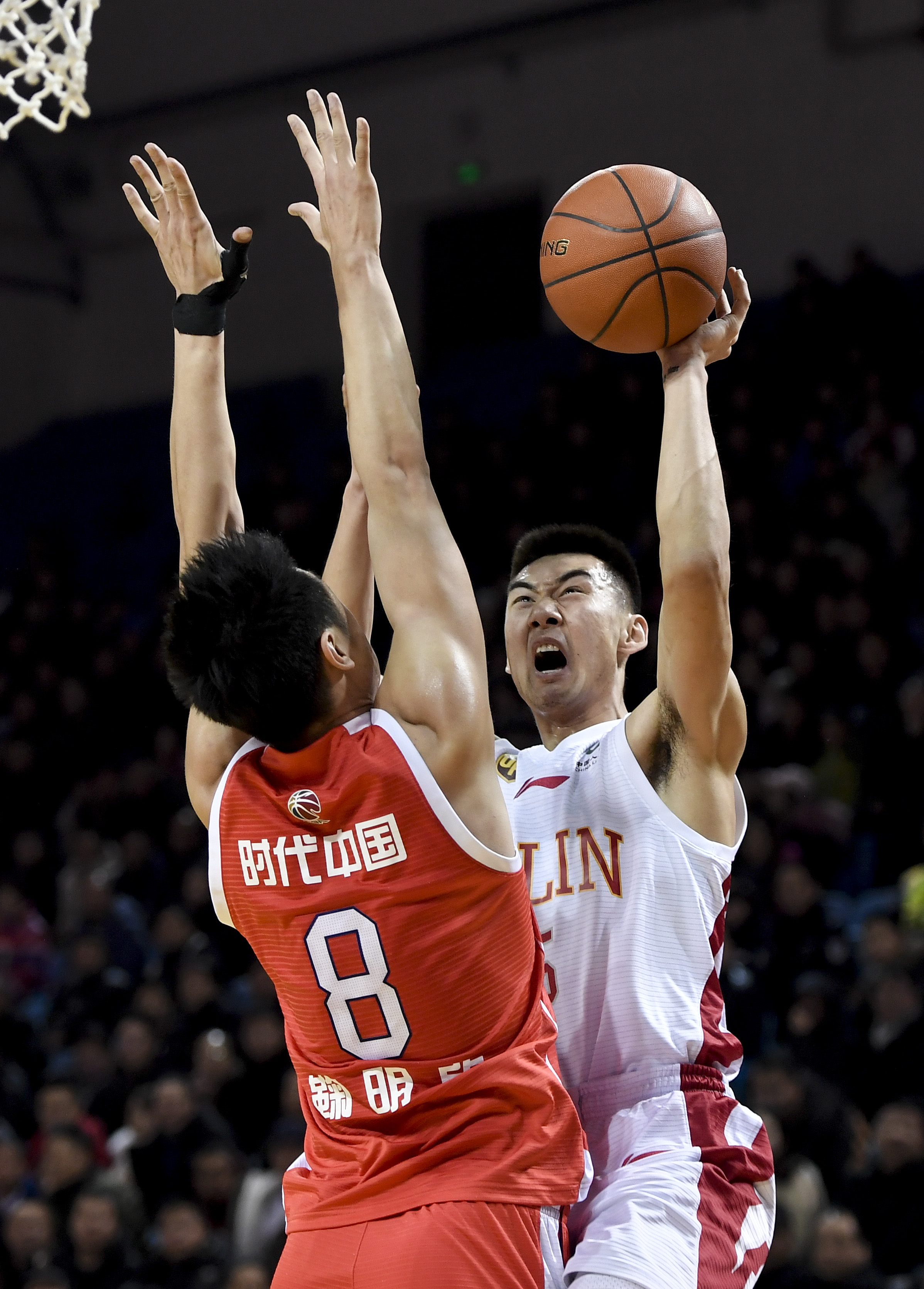 每体：西班牙人旧将阿瓜多因涉嫌强奸出庭，坚称性行为系自愿（每体：西班牙人前球员阿瓜多涉强奸案出庭，称性行为属自愿）